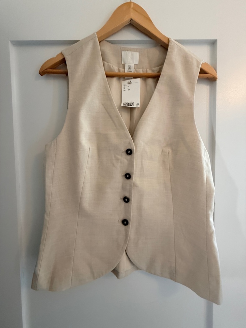H&M Cream Sleeveless Button-Front Vest